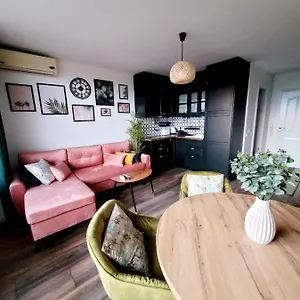 Nessebar Club - Prestige Apartment Sunny Beach