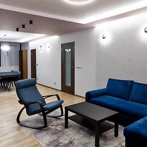  Apartament Very Spacious & Modern 3bed Near Airport & Centre